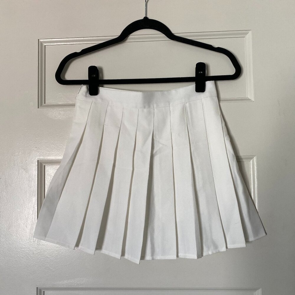 NWT White Pleated Mini Skater Skirt